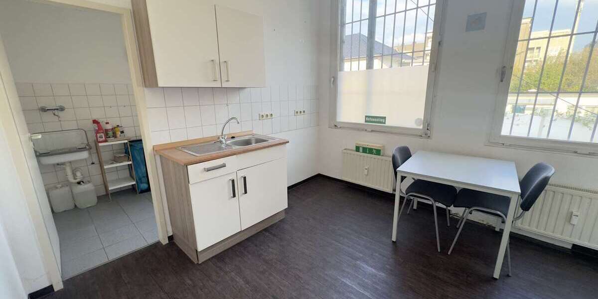 Top-Gewerbefläche in Marl-Hüls – 655 m² Verkaufs-, Büro- & Lagerfläche mit Parkplätzen - Gewerbeobjekt Marl Hüls-Süd | Angebot:26762283