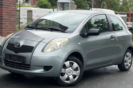 Toyota Yaris 217.963 km 1.500 &euro; Essen 45145