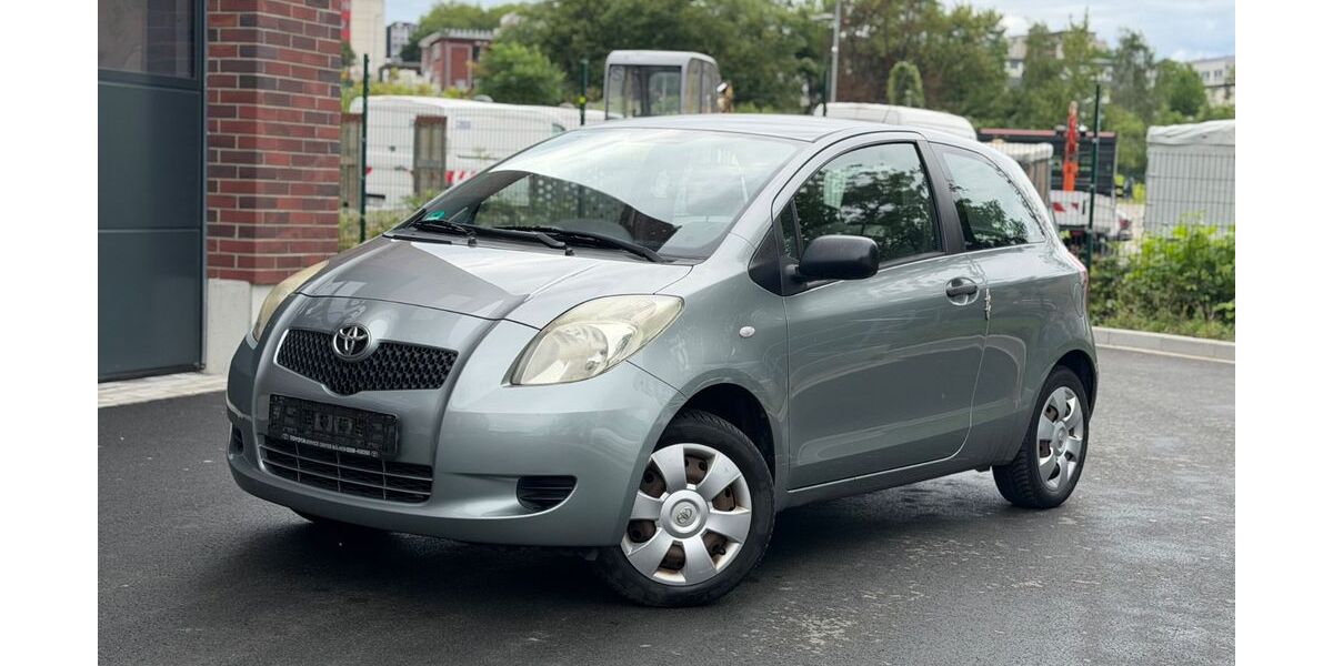 Toyota Yaris 217.963 km 1.500 &euro; Essen 45145