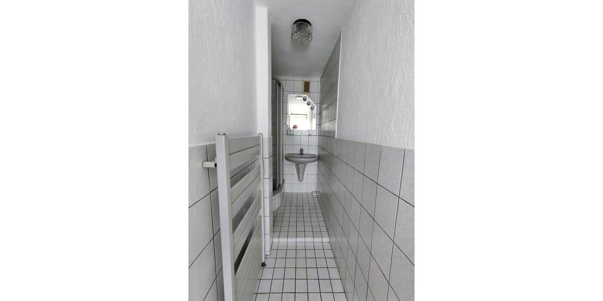 Dachgeschoßwohnung Gladbeck - 2.5 Zimmer, 40 m&sup2;, 500&euro; | Angebot:25838703