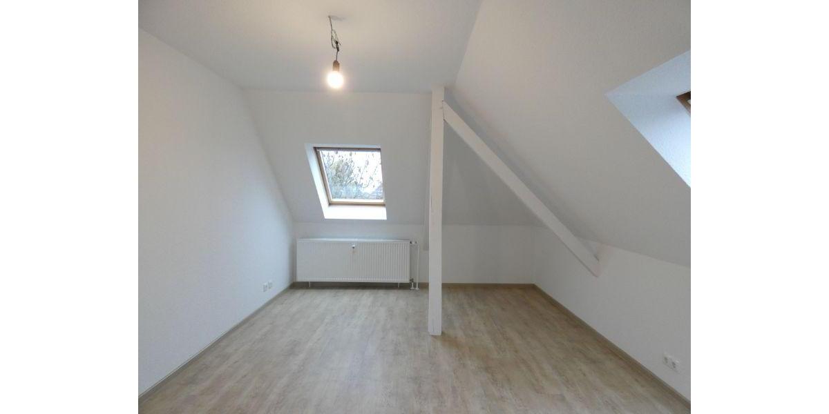 Dachgeschoßwohnung Essen Stadtbezirk II - 3 Zimmer, 81 m&sup2;, 955&euro; | Angebot:25720444