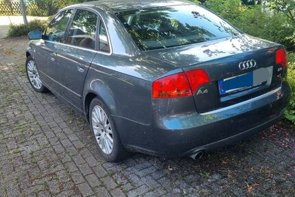 Audi A4 283.000 km 1.400 &euro; Recklinghausen 45657