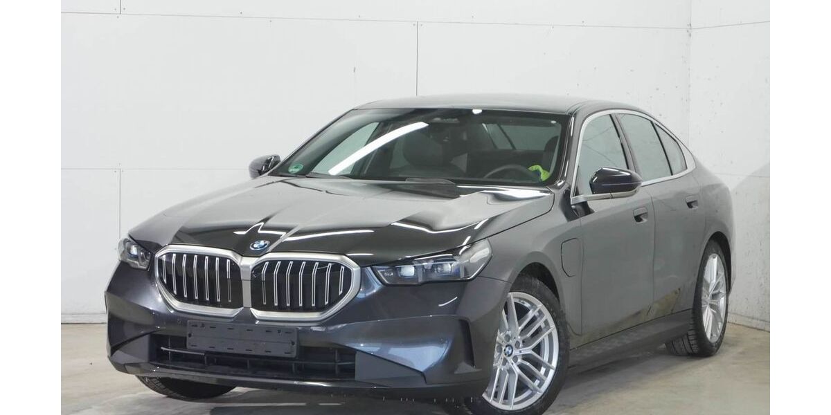 BMW 530 15.893 km 53.940 &euro; Marl 45770