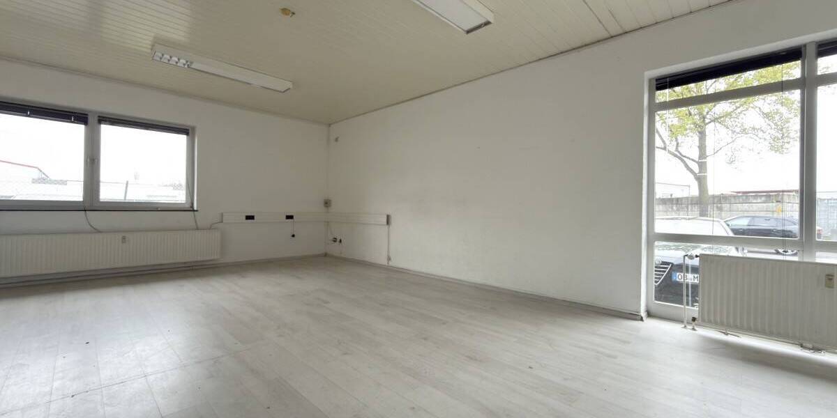 Gewerbeobjekt Oberhausen Lirich-Nord - 4 Zimmer, 995&euro; | Angebot:26572489