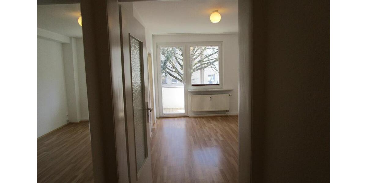 Etagenwohnung Essen Stadtbezirk III - 1.5 Zimmer, 30 m&sup2;, 380&euro; | Angebot:25806818