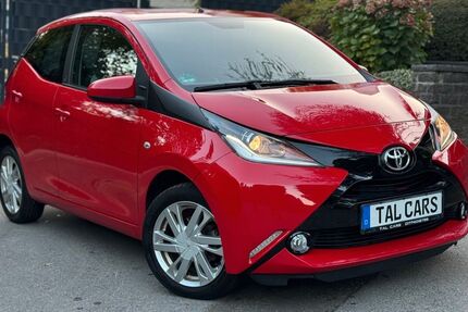 Toyota Aygo (X) 65.000 km 11.799 &euro; Wuppertal 42283