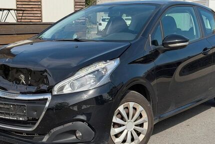 Peugeot 208 160.949 km 1.500 &euro; Gelsenkirchen 45884