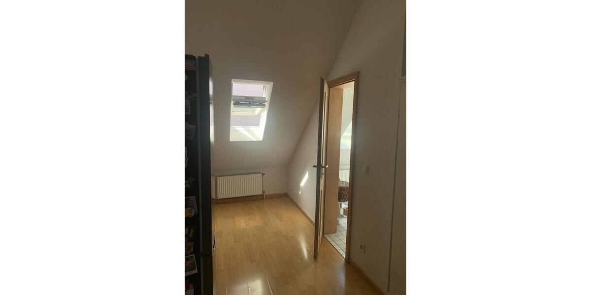 Dachgeschoßwohnung Herne - 2.5 Zimmer, 73 m&sup2;, 620&euro; | Angebot:26399081