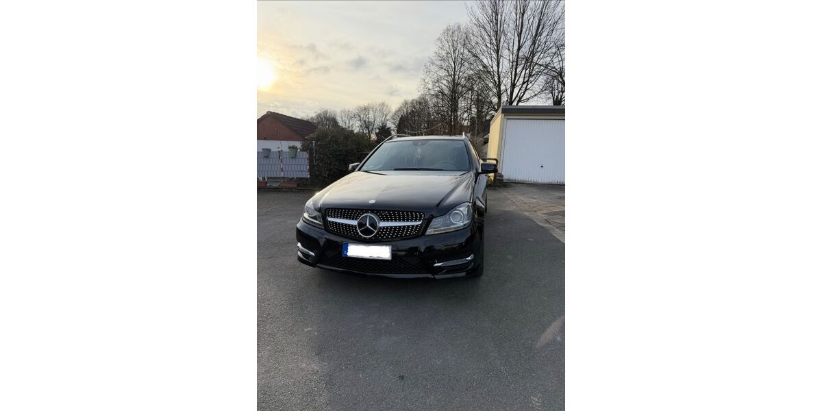 Mercedes-Benz C 350 151.325 km 13.500 &euro; Wuppertal 42281