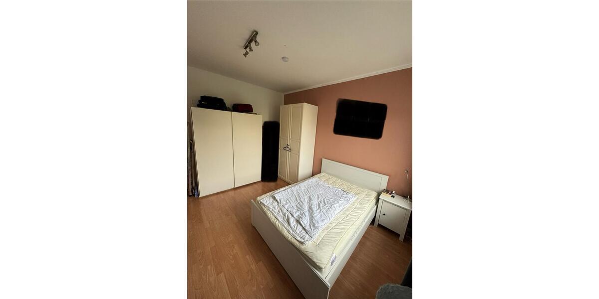 Etagenwohnung Essen Stadtbezirk VI - 2 Zimmer, 50 m&sup2;, 700&euro; | Angebot:25637303