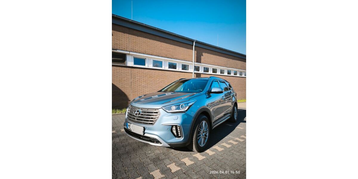 Hyundai Grand Santa Fe 121.700 km 22.750 &euro; Velbert 42549