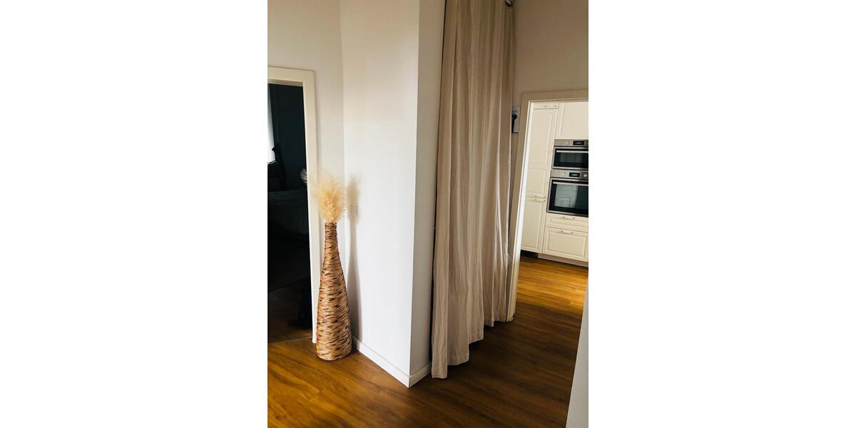 Etagenwohnung Essen Huttrop - 3 Zimmer, 81 m&sup2;, 1.375&euro; | Angebot:25635888