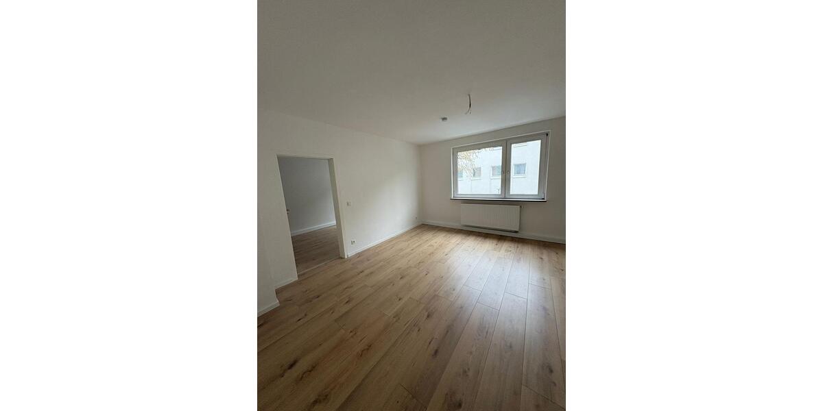 Etagenwohnung Essen Stadtbezirk II - 3 Zimmer, 74 m&sup2;, 800&euro; | Angebot:25143093