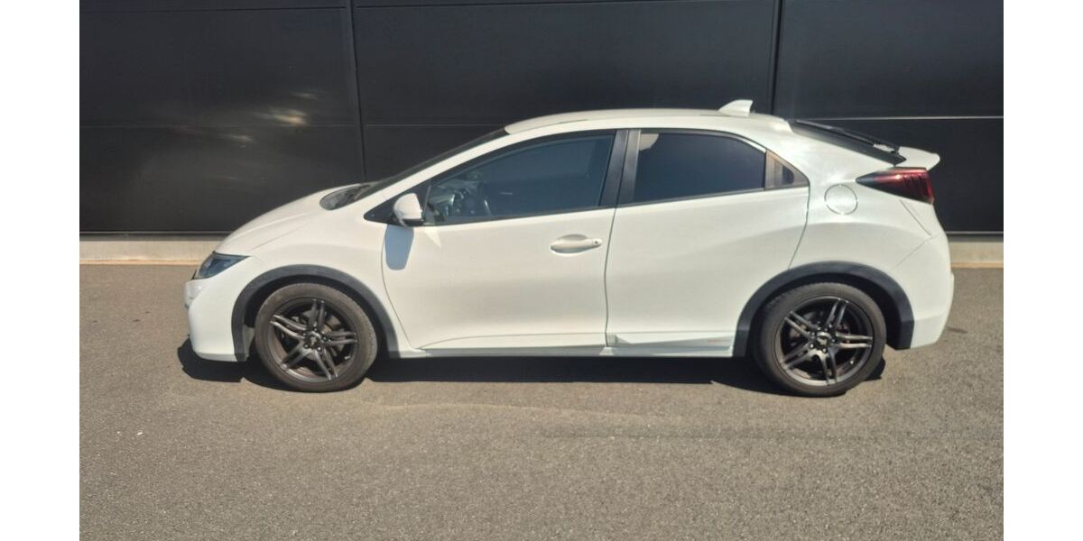 Honda Civic 114.000 km 10.990 &euro; Datteln 45711