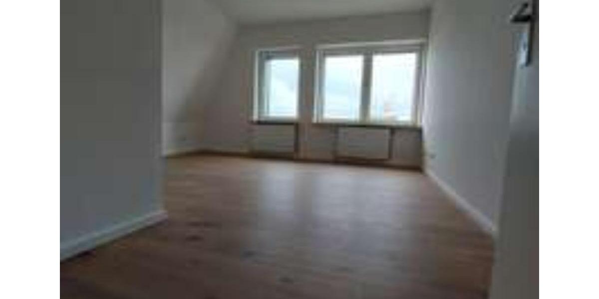 Dachgeschoßwohnung Oberhausen - 3 Zimmer, 114 m&sup2;, 916&euro; | Angebot:17899077