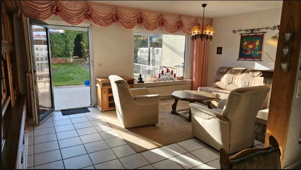 Reihenhaus Sprockhövel - 5 Zimmer, 130 m&sup2;, 419.000&euro; | Angebot:25379289