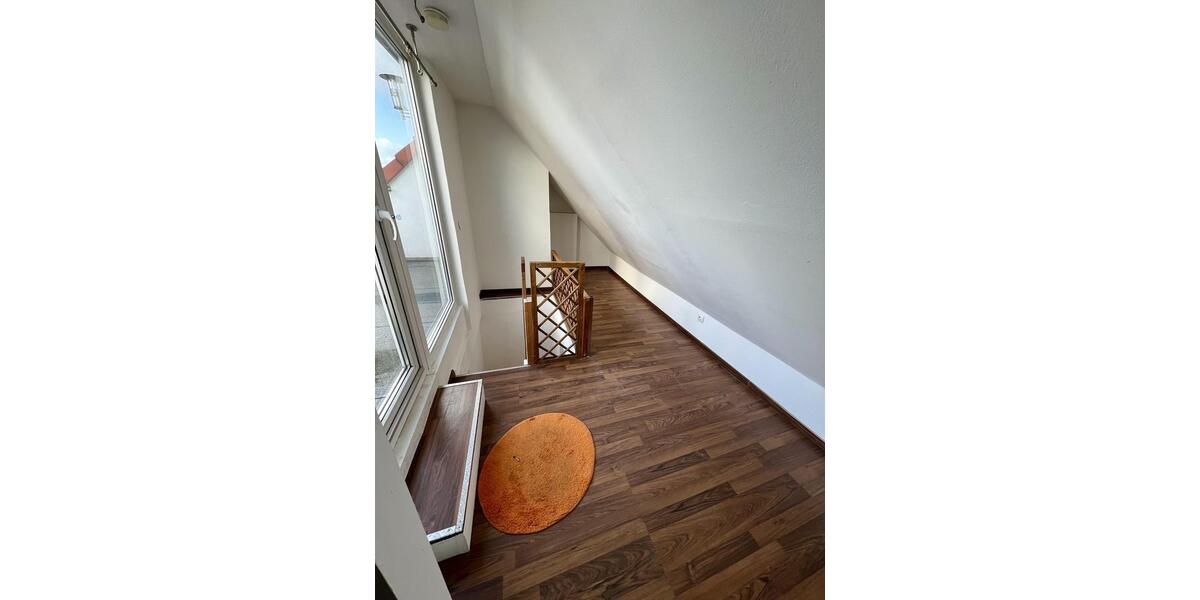 Dachgeschoßwohnung Gelsenkirchen Gelsenkirchen-Mitte - 2.5 Zimmer, 44 m&sup2;, 390&euro; | Angebot:25718756