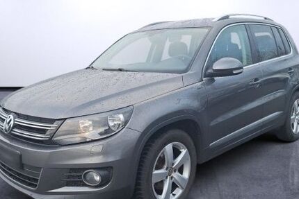VW Tiguan 97.620 km 12.590 &euro; Gelsenkirchen 45891