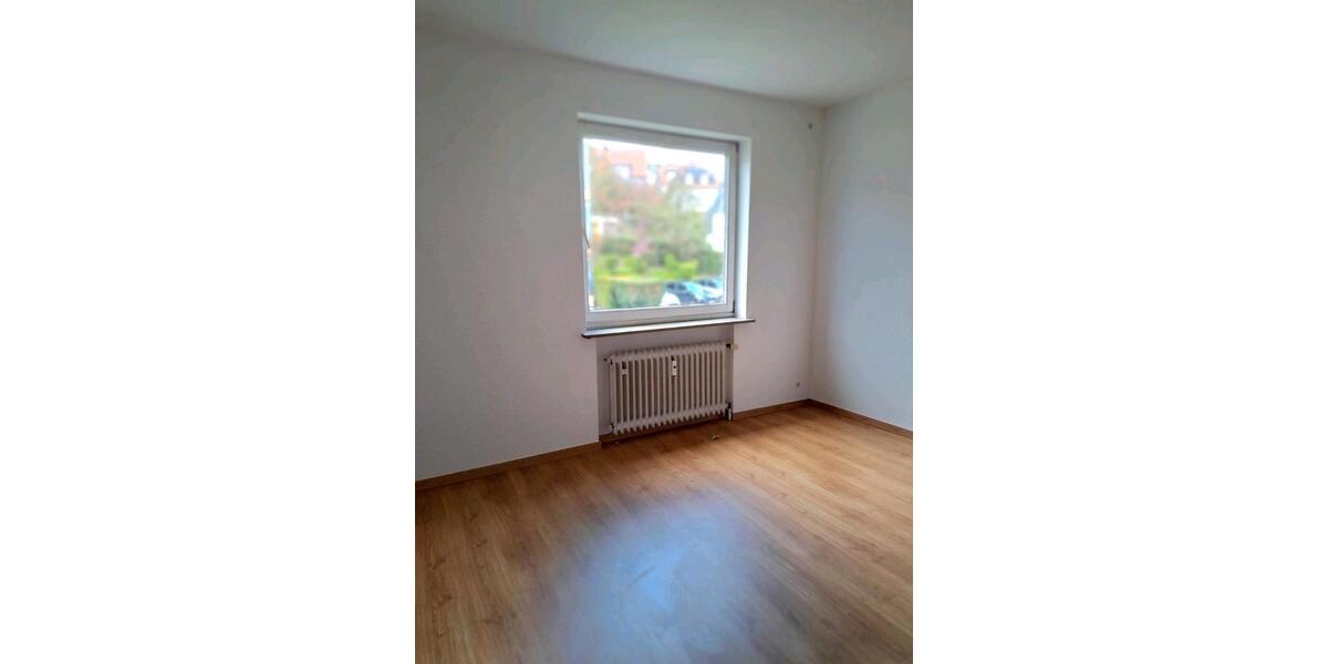 Etagenwohnung Wuppertal Barmen - 3 Zimmer, 85 m&sup2;, 750&euro; | Angebot:25956697