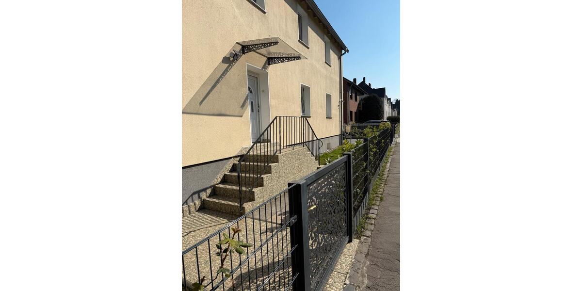 Dachgeschoßwohnung Gelsenkirchen Buer - 3.5 Zimmer, 65 m&sup2;, 750&euro; | Angebot:25840848