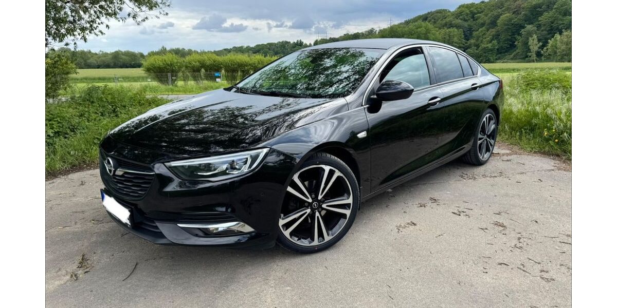 Opel Insignia 138.000 km 9.800 &euro; Essen 45289