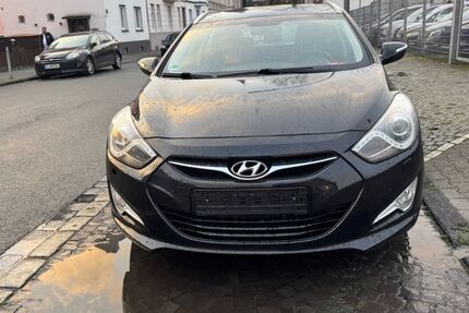 Hyundai i40 162.000 km 5.699 &euro; Gelsenkirchen 45879