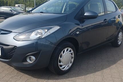 Mazda 2 89.667 km 7.499 &euro; Essen 45326