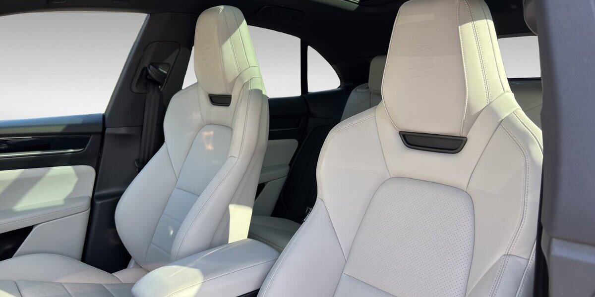 Porsche Macan Electric 4S Bose Pano AHK PASM PDLS+ HA-Lenk 15.287 km 47.500 &euro; Wuppertal 42327