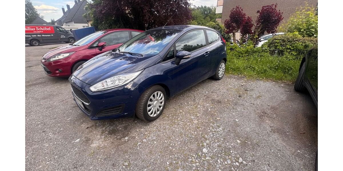 Ford Fiesta 50.300 km 7.200 &euro; Oberhausen 46145