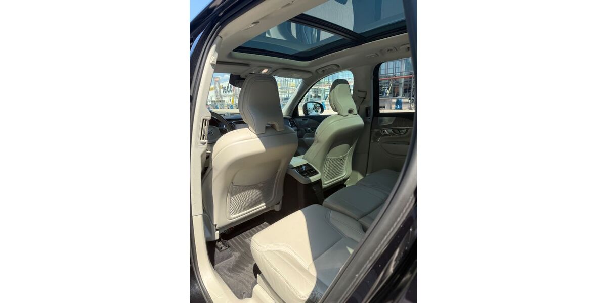 Volvo XC90 95.300 km 52.000 &euro; Mülheim an der Ruhr 45476