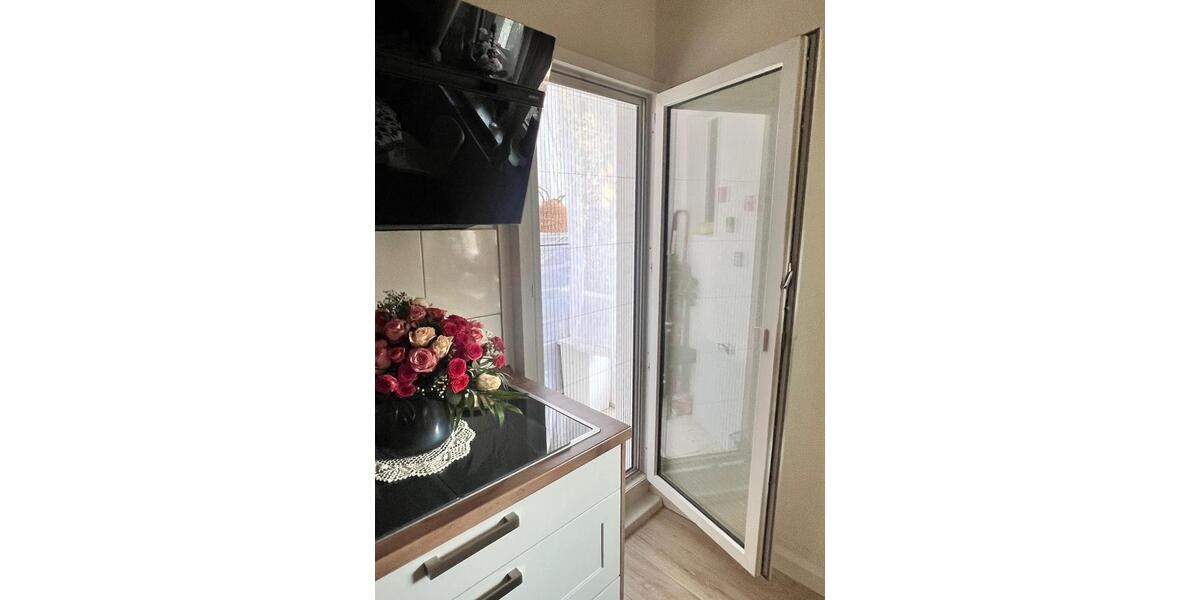 Etagenwohnung Essen Huttrop - 2.5 Zimmer, 75 m&sup2;, 800&euro; | Angebot:25931901