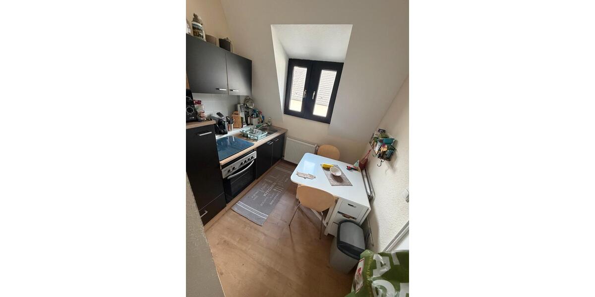 Dachgeschoßwohnung Oberhausen - 2 Zimmer, 50 m&sup2;, 750&euro; | Angebot:26449042