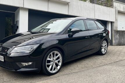 Seat Leon 112.000 km 11.900 &euro; Velbert 42553