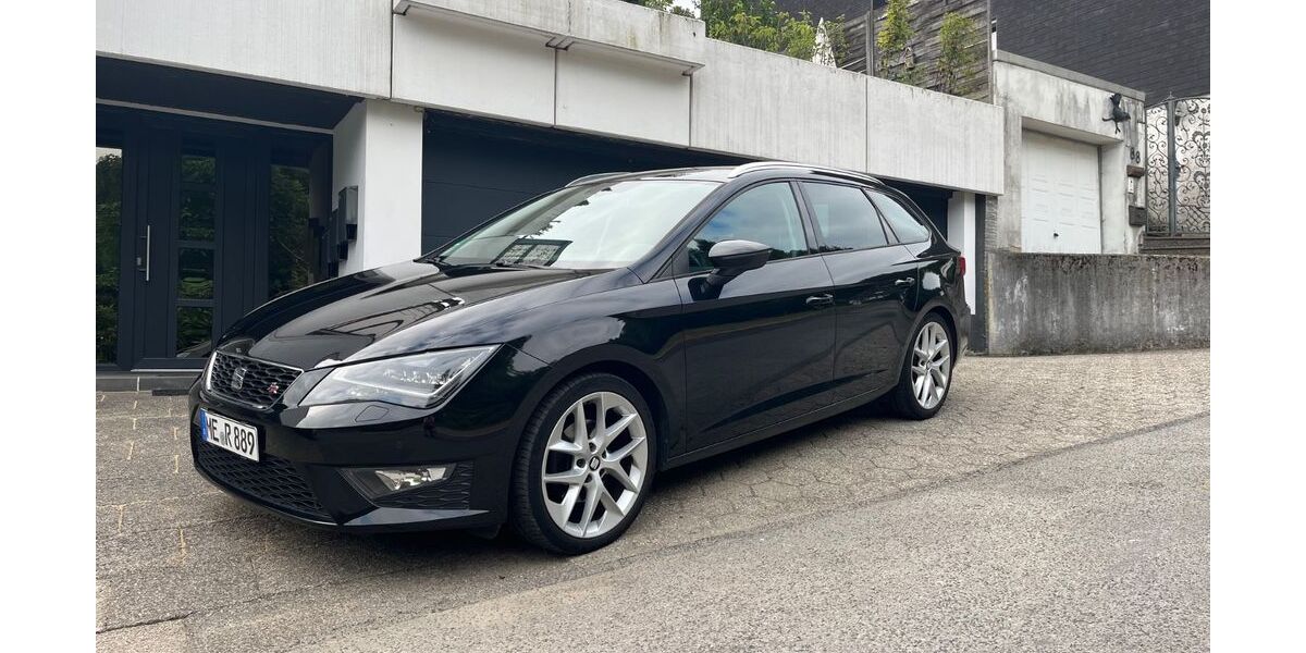 Seat Leon 112.000 km 11.900 &euro; Velbert 42553