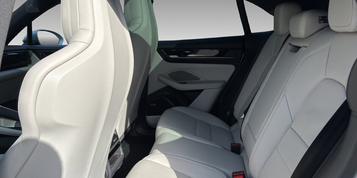 Porsche Macan Electric 4S Bose Pano AHK PASM PDLS+ HA-Lenk 15.287 km 47.500 &euro; Wuppertal 42327