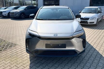 Toyota bZ4X 14.195 km 28.990 &euro; Lüdinghausen 59348