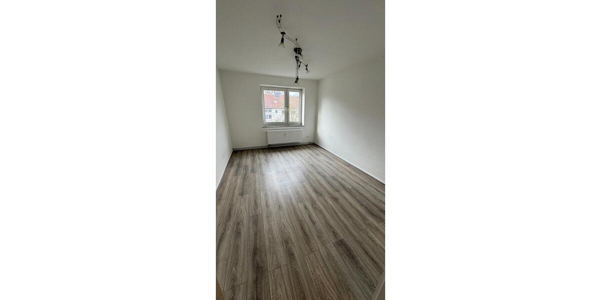 Etagenwohnung Dortmund Innenstadt Ost - 3 Zimmer, 80 m&sup2;, 640&euro; | Angebot:25073405