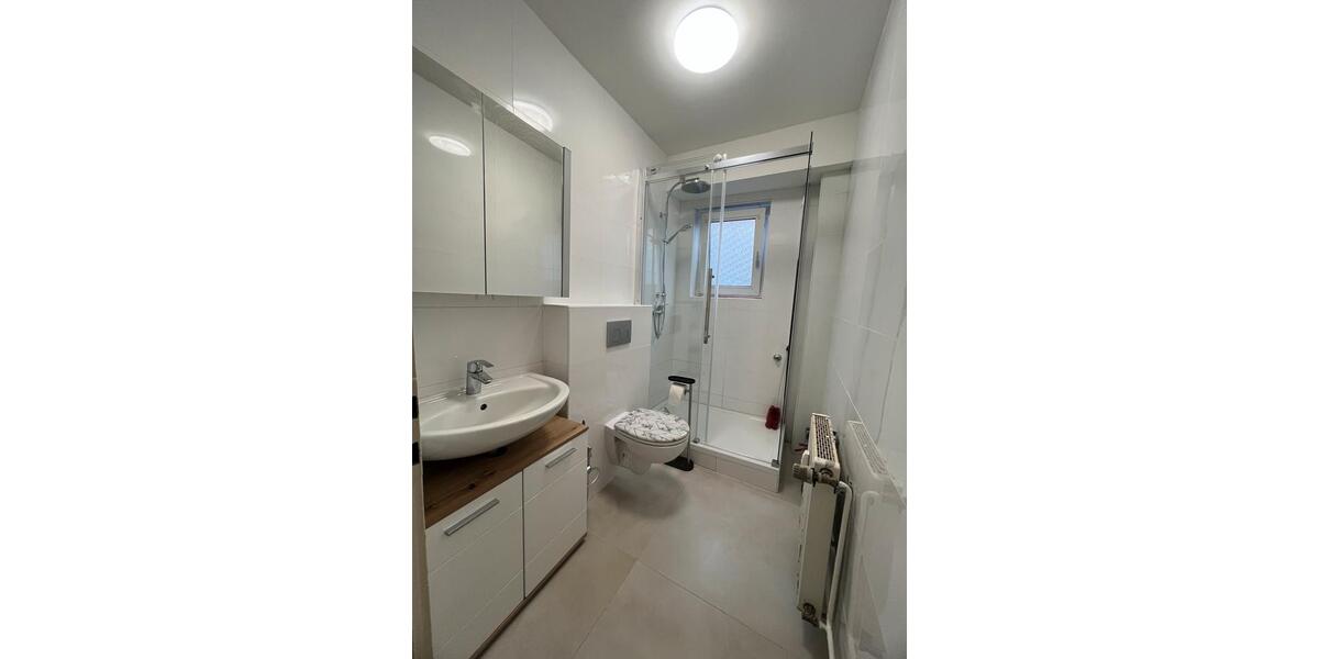 Etagenwohnung Essen Stadtbezirk II - 1 Zimmer, 15 m&sup2;, 450&euro; | Angebot:25962524