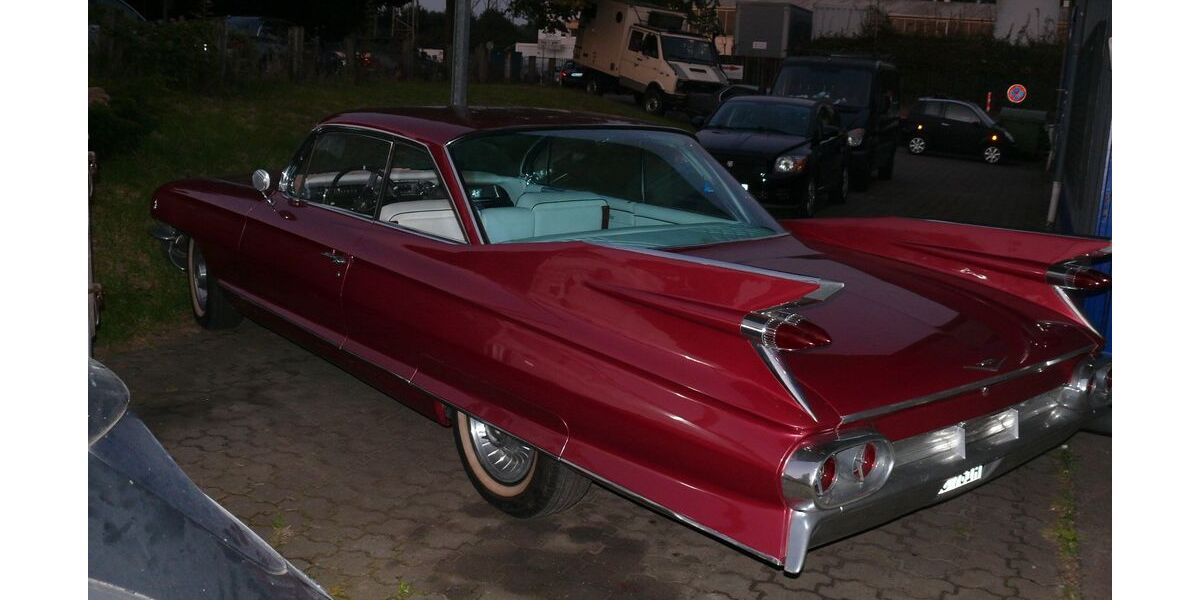 Cadillac Deville 99.999 km 21.900 &euro; Oberhausen 46149