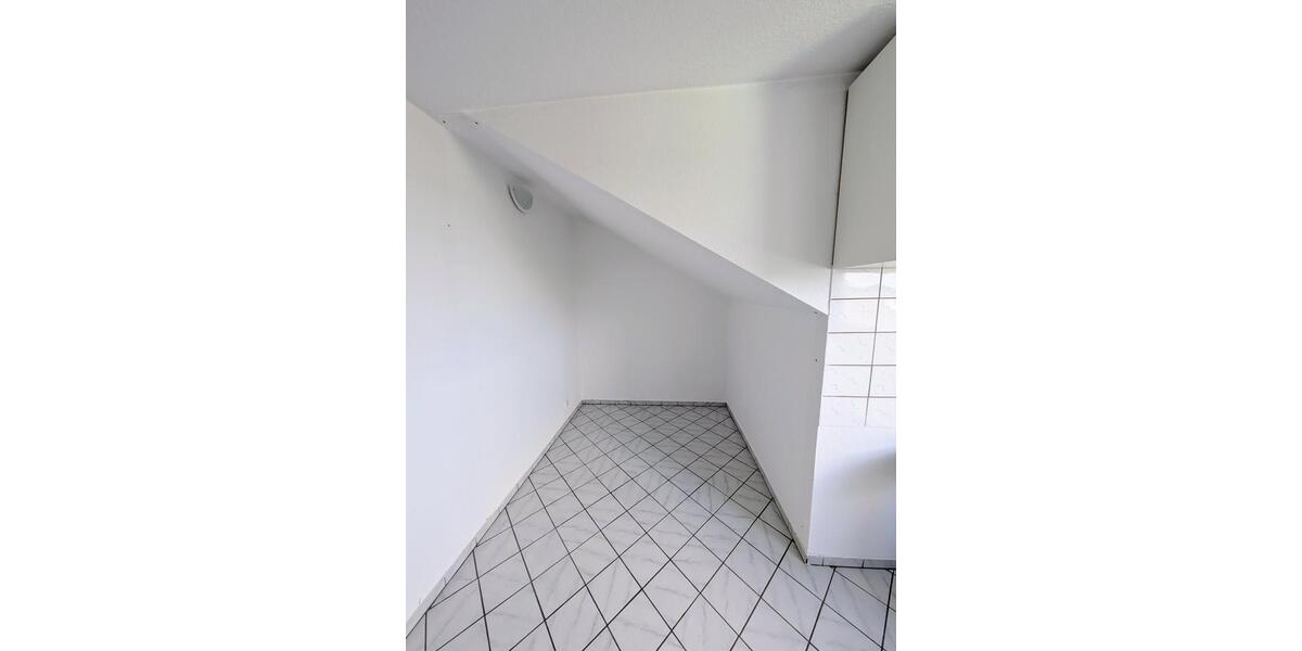 Dachgeschoßwohnung Hagen Hagen-Mitte - 2 Zimmer, 65 m&sup2;, 530&euro; | Angebot:25803667