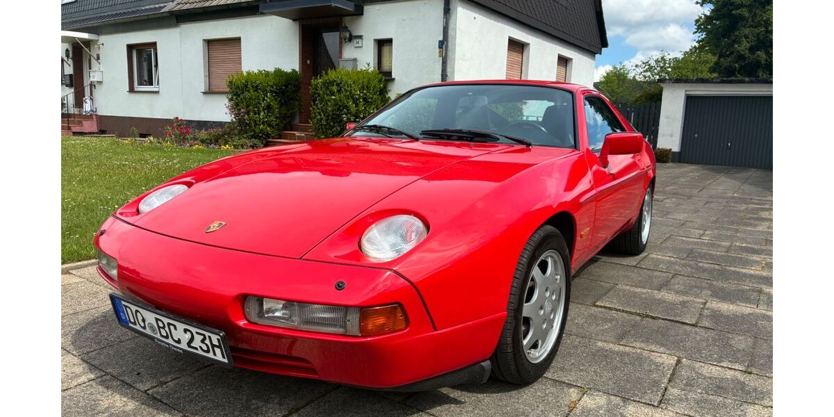 Porsche 928 223.000 km 37.900 &euro; Dortmund 44369