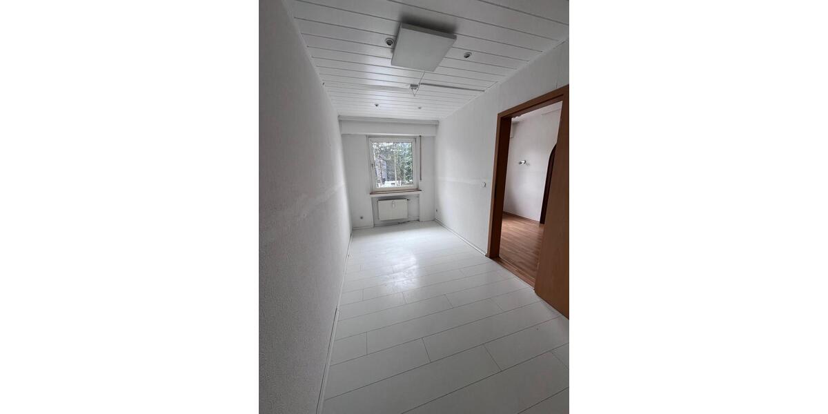 Hochparterre Wuppertal Gemarkung Langerfeld - 3 Zimmer, 81 m&sup2;, 900&euro; | Angebot:25891437