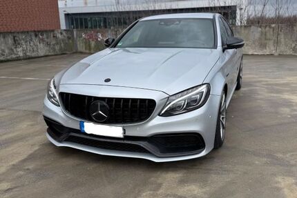 Mercedes-Benz C 63 AMG 234.000 km 25.900 &euro; Essen 45147
