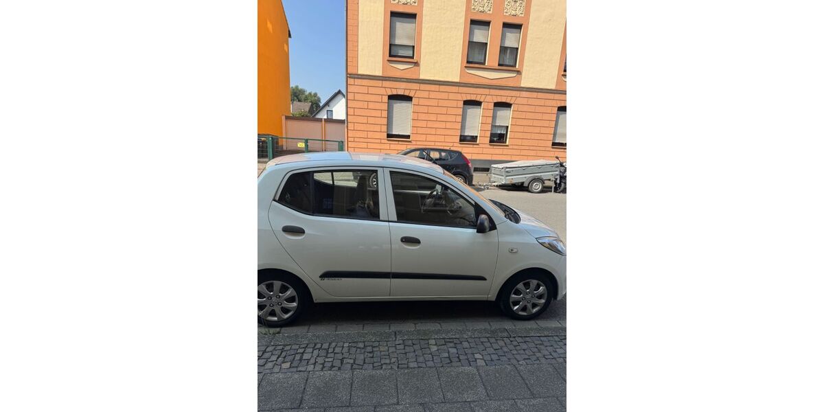 Hyundai i10 145.000 km 2.499 &euro; Herne 44651