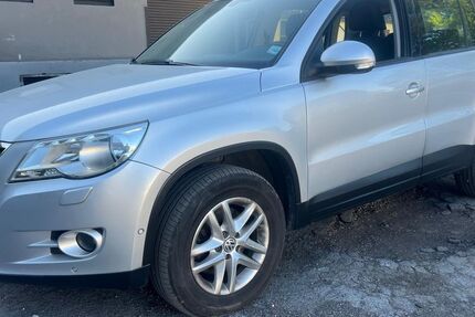 VW Tiguan 246.000 km 5.150 &euro; Oberhausen 46047
