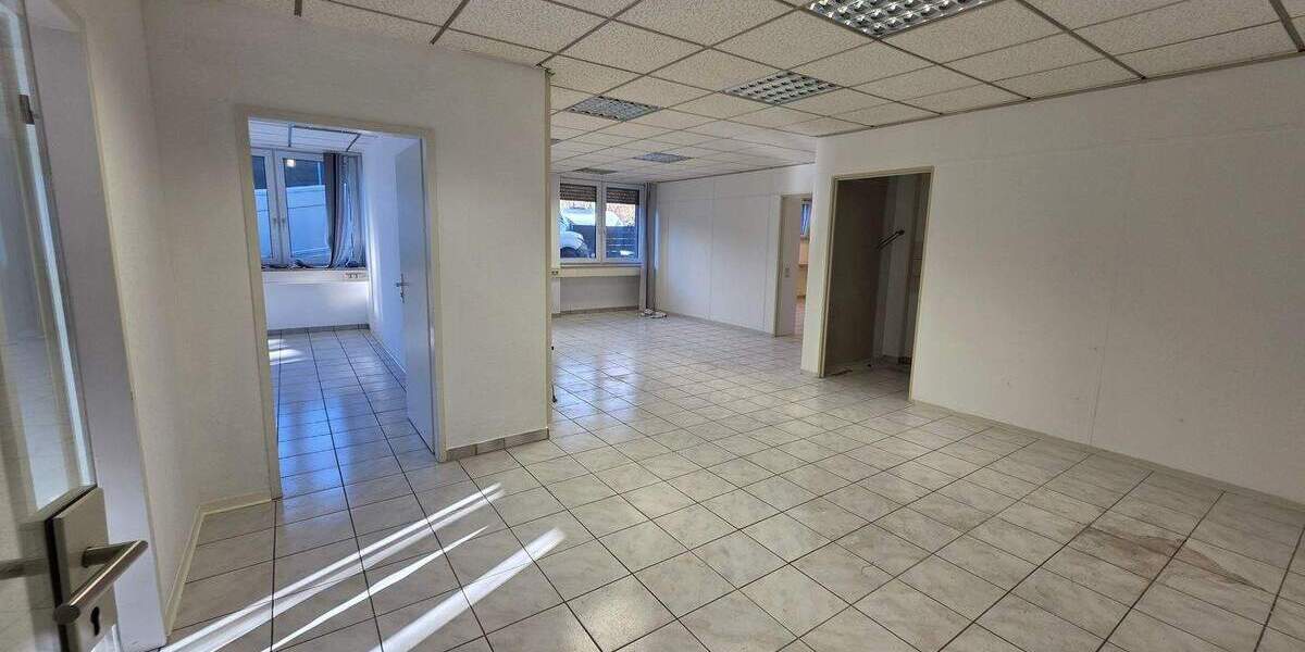 Gewerbeobjekt Velbert Mitte - 7 Zimmer, 210 m&sup2;, 1.600&euro; | Angebot:25774765