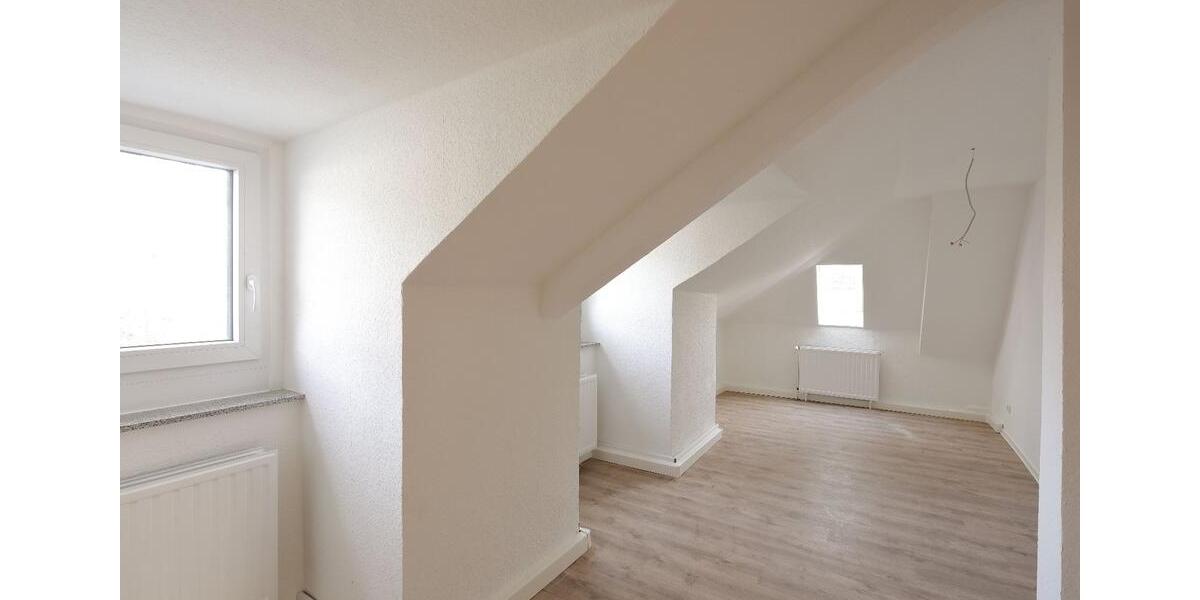 Etagenwohnung Bochum Wiemelhausen - 2 Zimmer, 100 m&sup2;, 1.300&euro; | Angebot:26184261