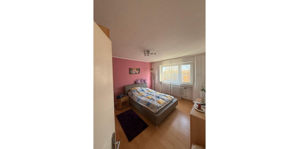 Etagenwohnung Essen Stadtbezirk IV - 2.5 Zimmer, 63 m&sup2;, 135.000&euro; | Angebot:25292803