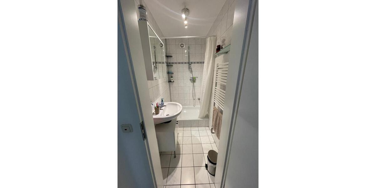 Etagenwohnung Essen Stadtkern - 2 Zimmer, 49 m&sup2;, 460&euro; | Angebot:25960324