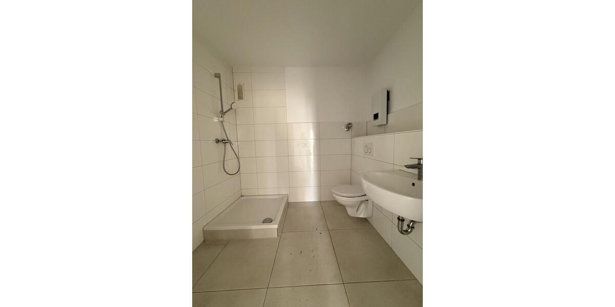 Etagenwohnung Velbert Velbert-Mitte - 2 Zimmer, 71 m&sup2;, 680&euro; | Angebot:25323253